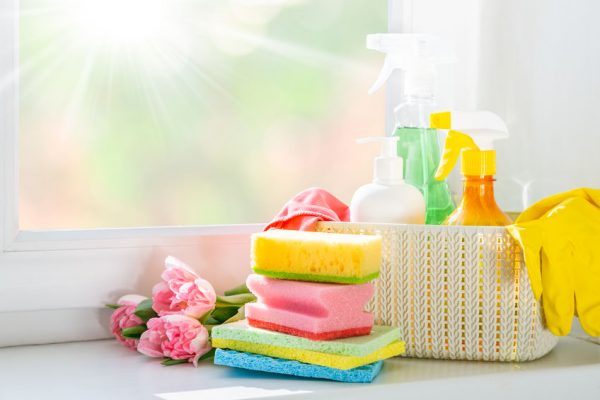 Easy Spring Cleaning Tips for a Sparkling Home